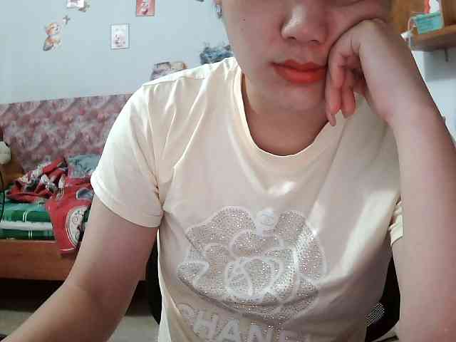 Elysa221 webcam