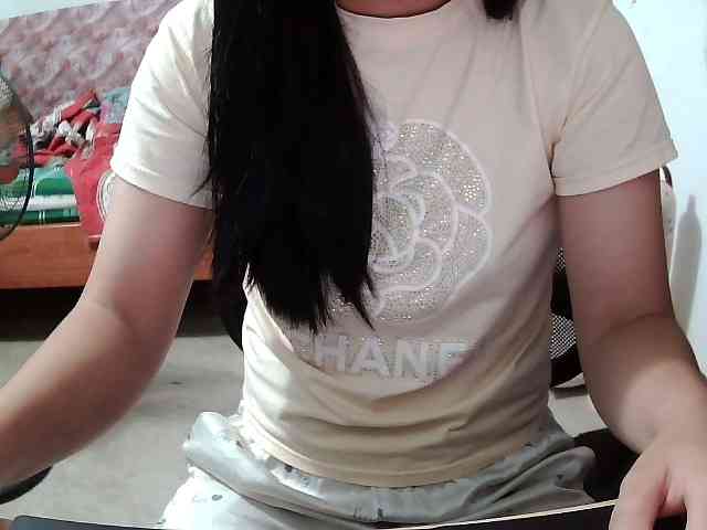 Elysa221 webcam
