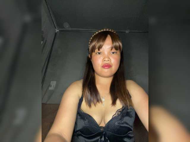 rose123b live cam on BongaCams