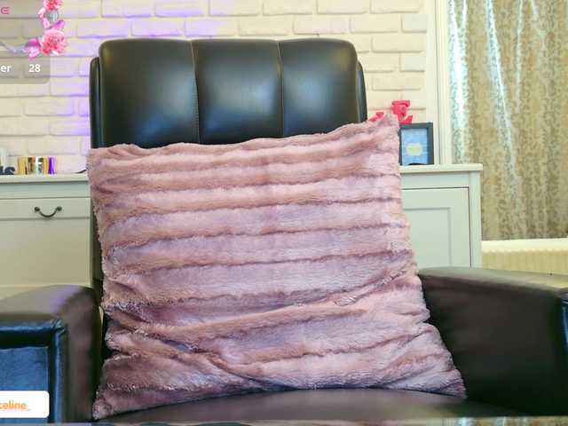 blondeceline live cam on BongaCams