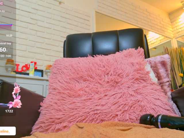 blondeceline live cam on BongaCams