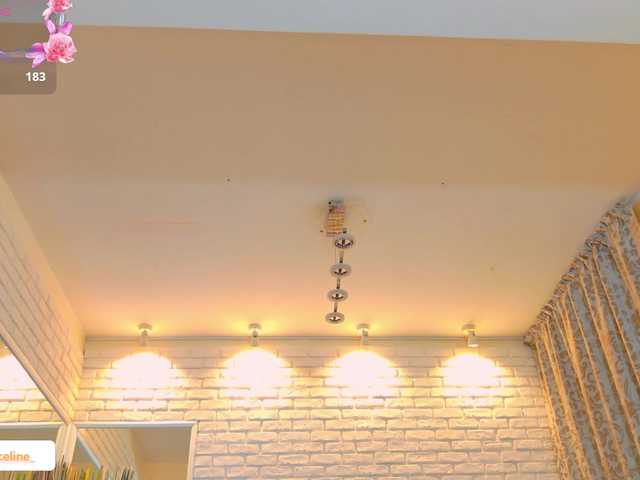 blondeceline live cam on BongaCams
