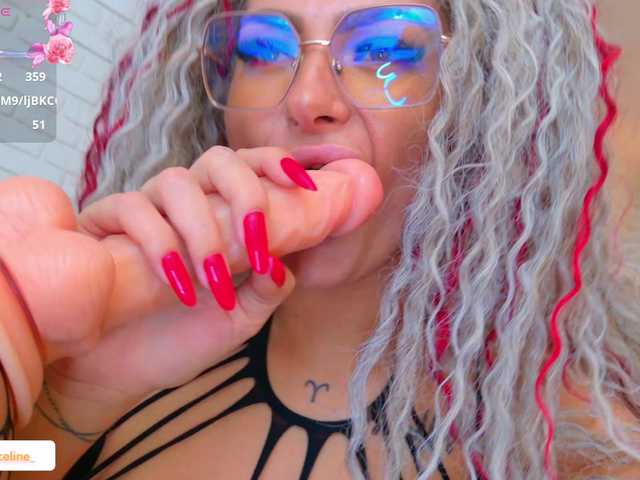 blondeceline live cam on BongaCams
