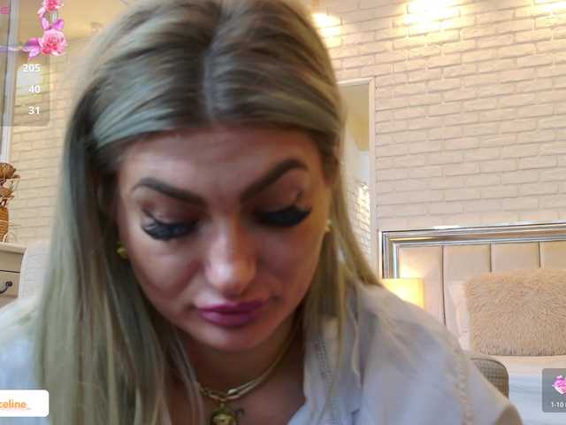 blondeceline live cam on BongaCams