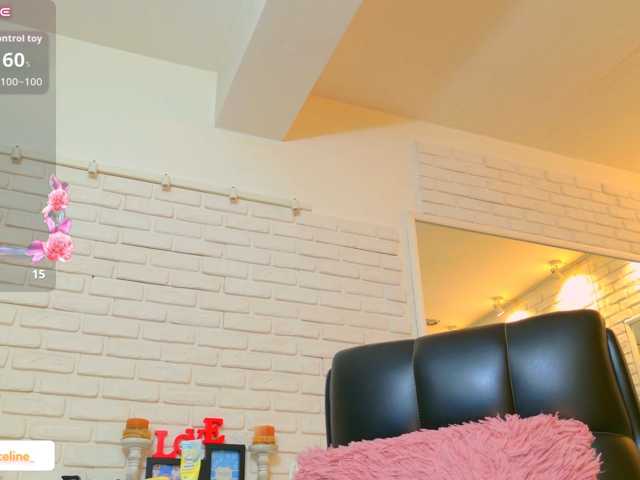 blondeceline live cam on BongaCams