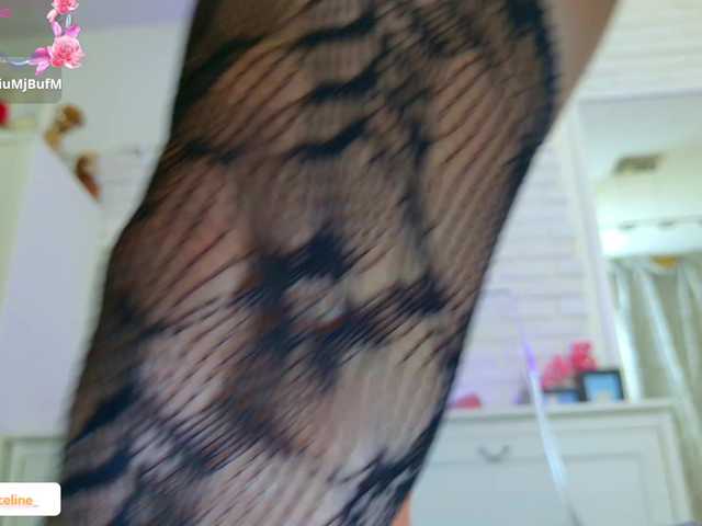 blondeceline live cam on BongaCams