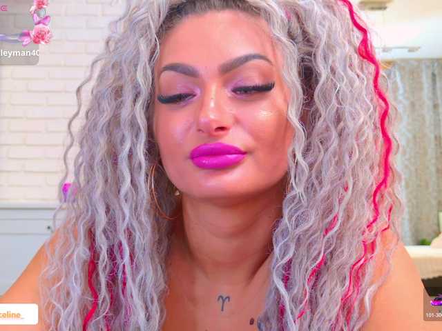 blondeceline live cam on BongaCams