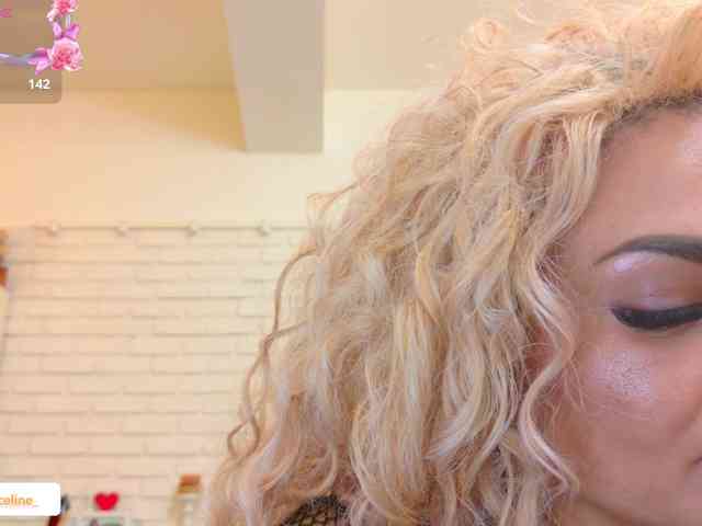 blondeceline webcam