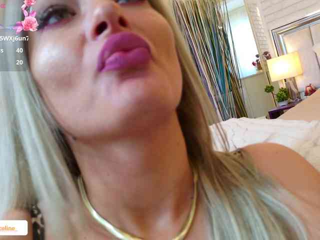 blondeceline webcam