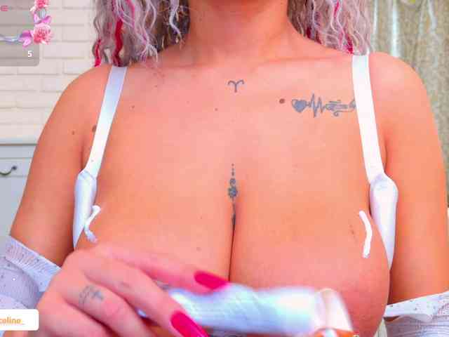 blondeceline webcam