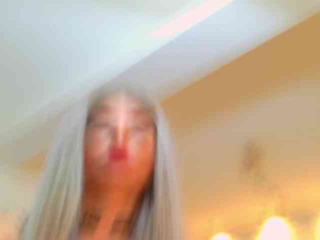 blondeceline webcam
