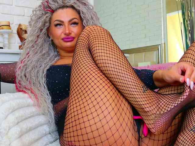 blondeceline webcam