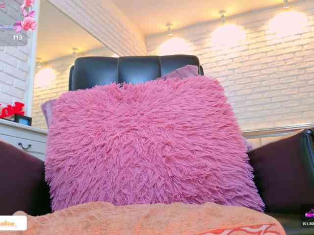 blondeceline webcam