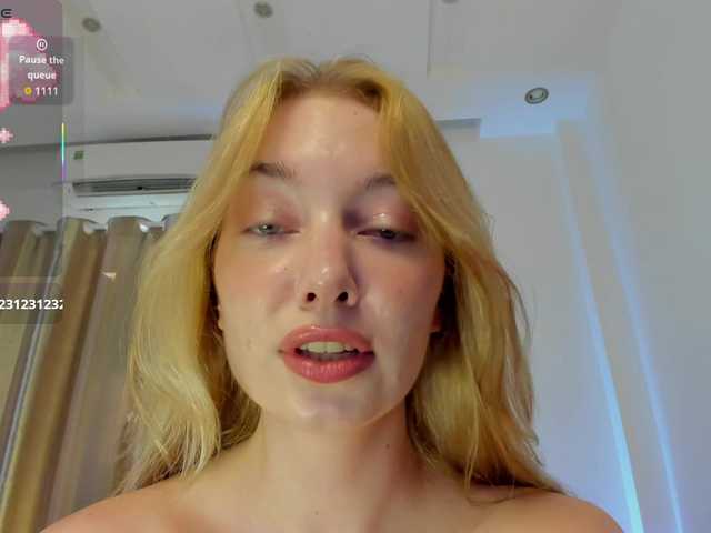 Torichan live webcam show