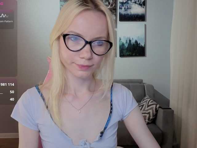 AliceAngelXO live cam on BongaCams