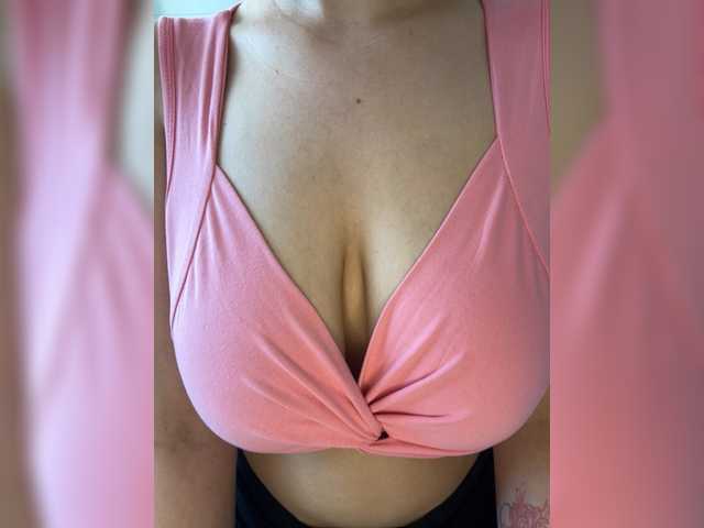 HotAangel1a live cam on BongaCams