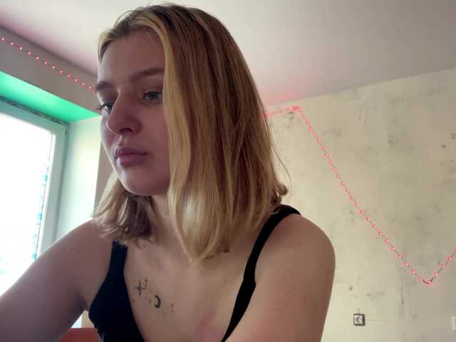 MilenaMilk live cam on BongaCams