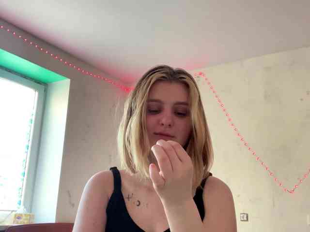 MilenaMilk webcam