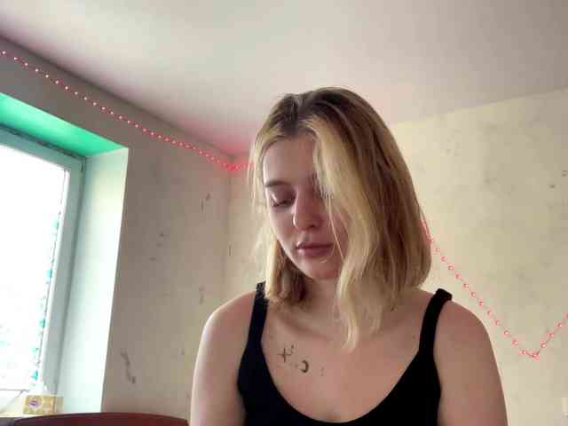 MilenaMilk webcam