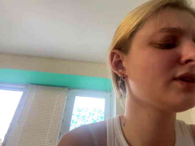 MilenaMilk webcam
