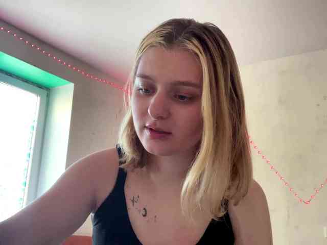 MilenaMilk webcam
