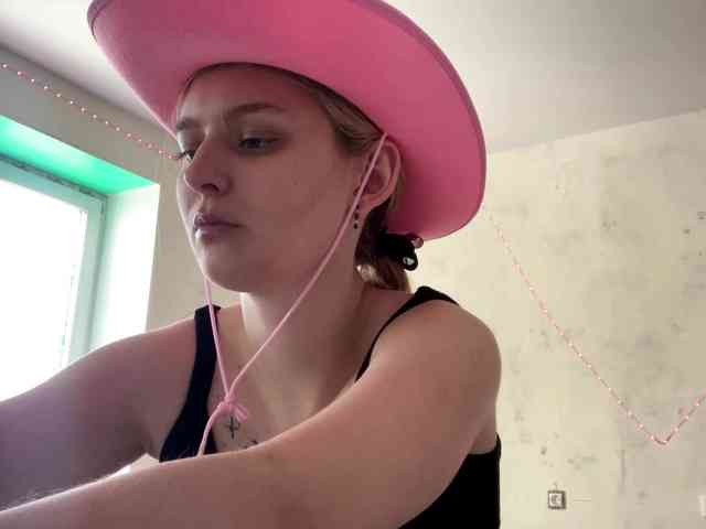 MilenaMilk webcam