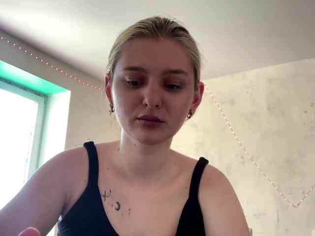 MilenaMilk webcam