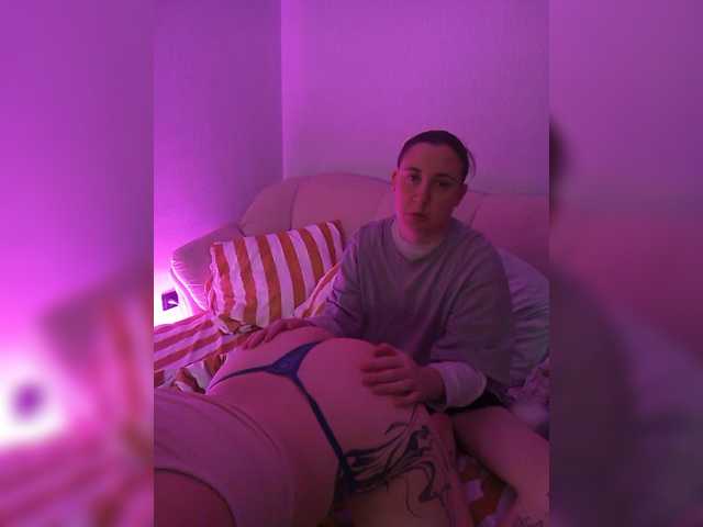 FackBeachTrup live cam on BongaCams