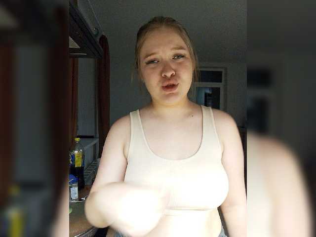 FackBeachTrup live cam on BongaCams