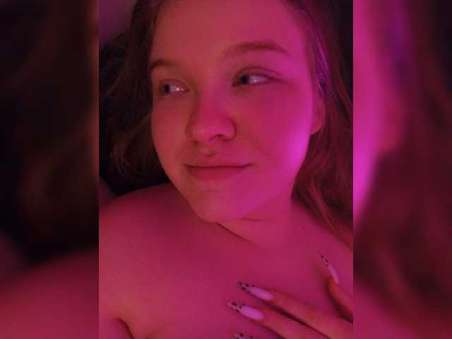 FackBeachTrup live cam on BongaCams