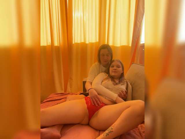 FackBeachTrup live cam on BongaCams