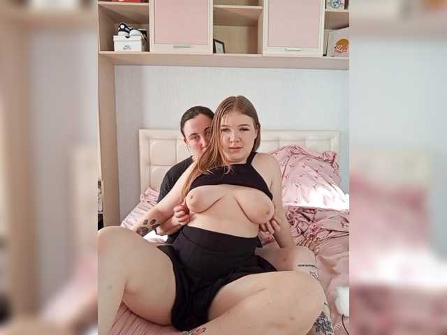 FackBeachTrup live cam on BongaCams