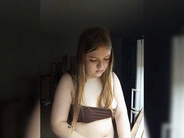 FackBeachTrup live cam on BongaCams