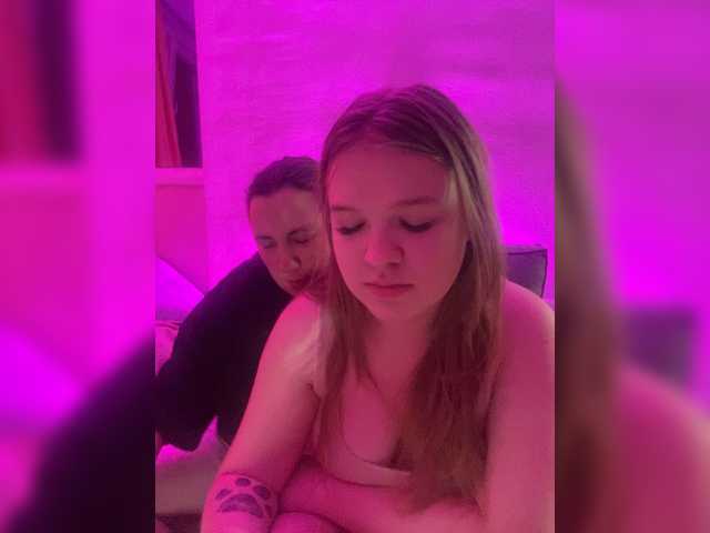 FackBeachTrup live cam on BongaCams