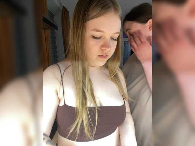 FackBeachTrup live cam on BongaCams
