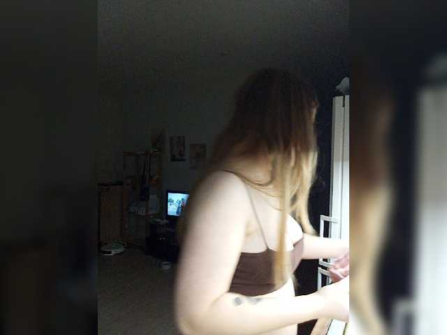 FackBeachTrup live cam on BongaCams