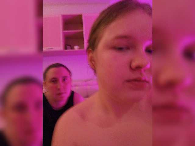 FackBeachTrup live cam on BongaCams