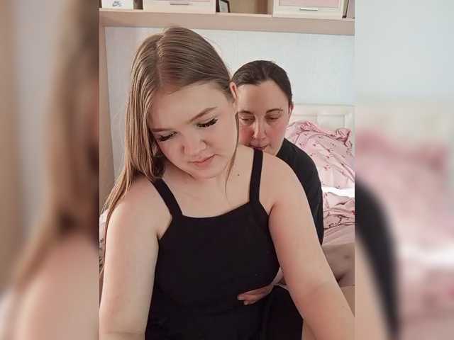 FackBeachTrup live cam on BongaCams