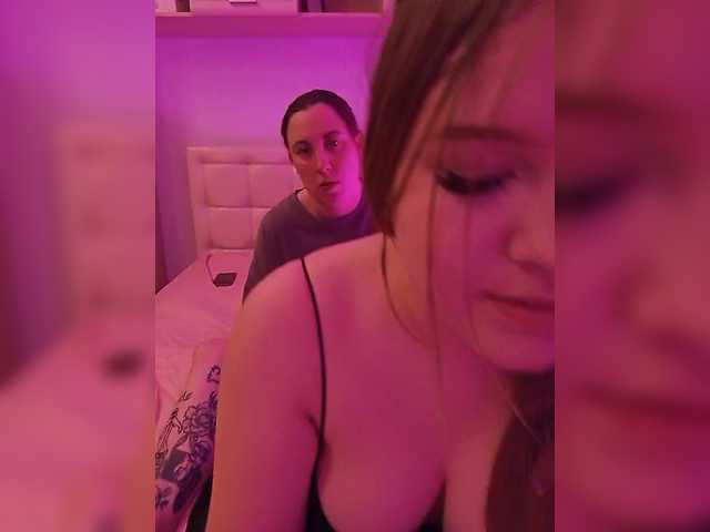 FackBeachTrup live cam on BongaCams
