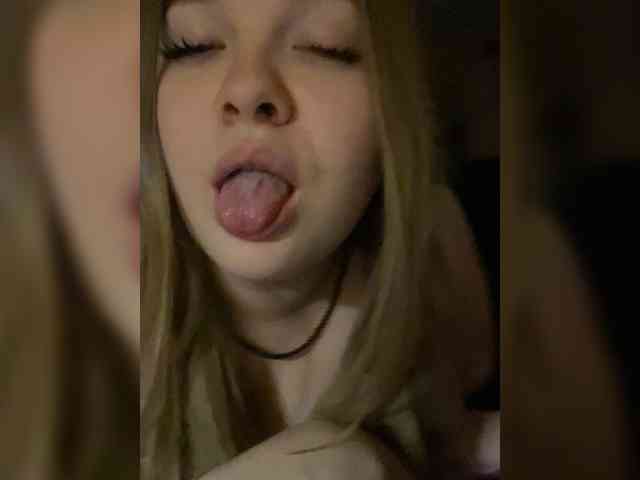 FackBeachTrup Sex Cam Show