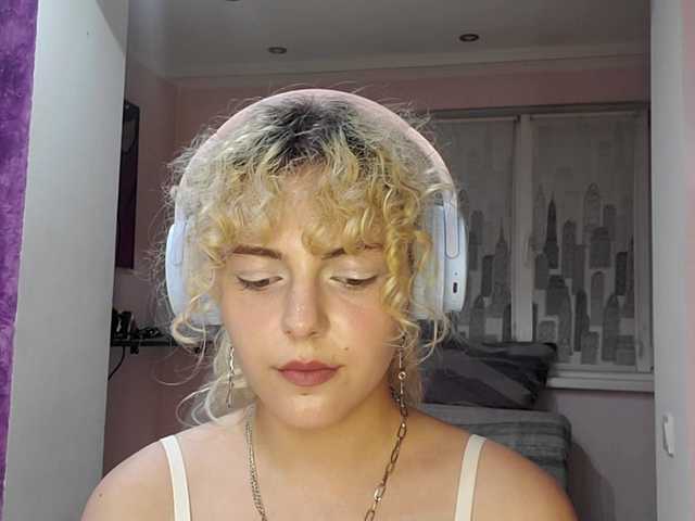 purrflicker live cam on BongaCams