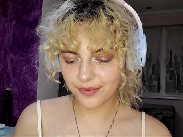 purrflicker live cam on BongaCams