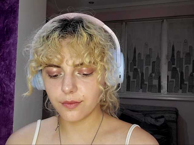 purrflicker live cam on BongaCams