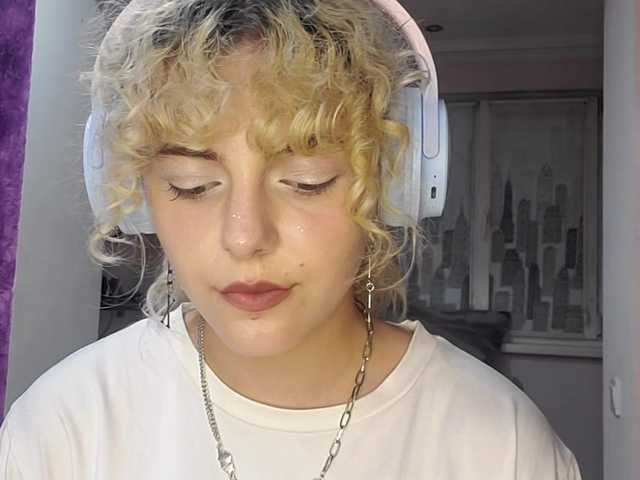purrflicker live cam on BongaCams