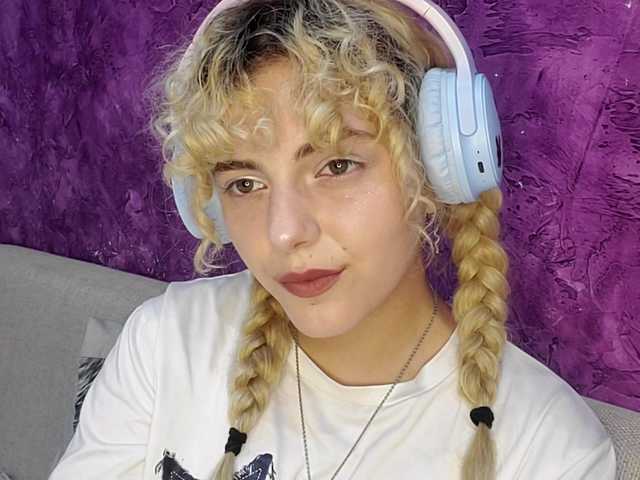 purrflicker live cam on BongaCams