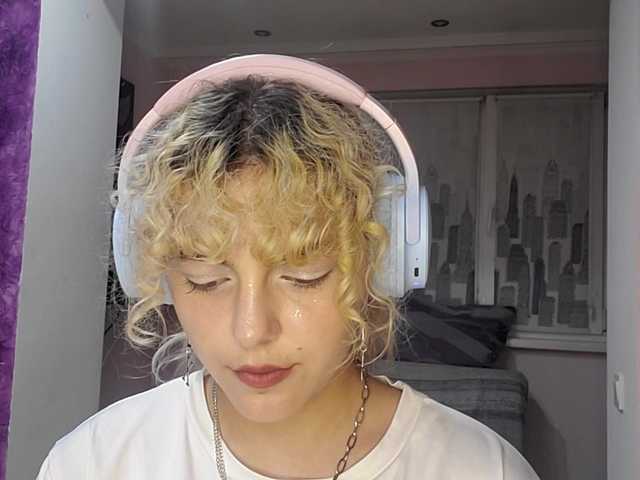 purrflicker live cam on BongaCams