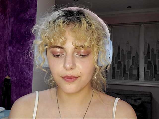 purrflicker live cam on BongaCams