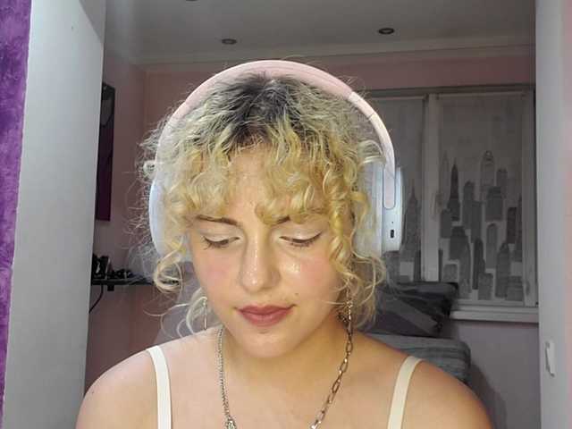 purrflicker live cam on BongaCams