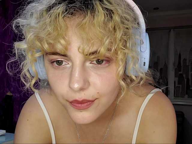 purrflicker live cam on BongaCams