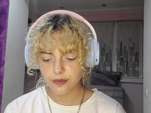 purrflicker live cam on BongaCams